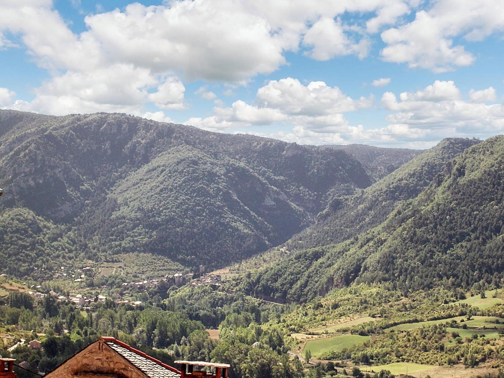Maison Pittoresque A Mostuejouls Avec Vue Sur La Montagne Екстер'єр фото